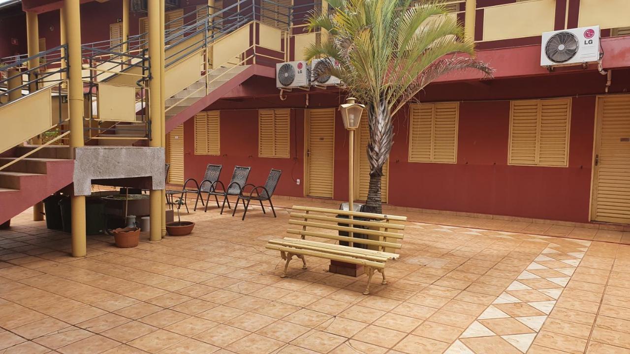 Hotel Sta Monica Марилия Экстерьер фото